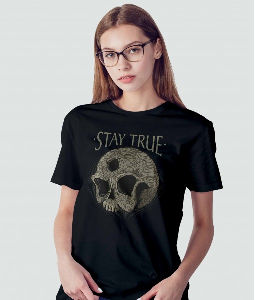 Дамска тениска с щампа Готика Stay true skull - TShirtArtShop.com